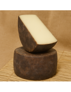 Queso Murcia al vino. Quesoteca cuevas, centro de afinado. 2