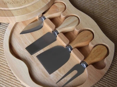 Los cuchillos para el queso